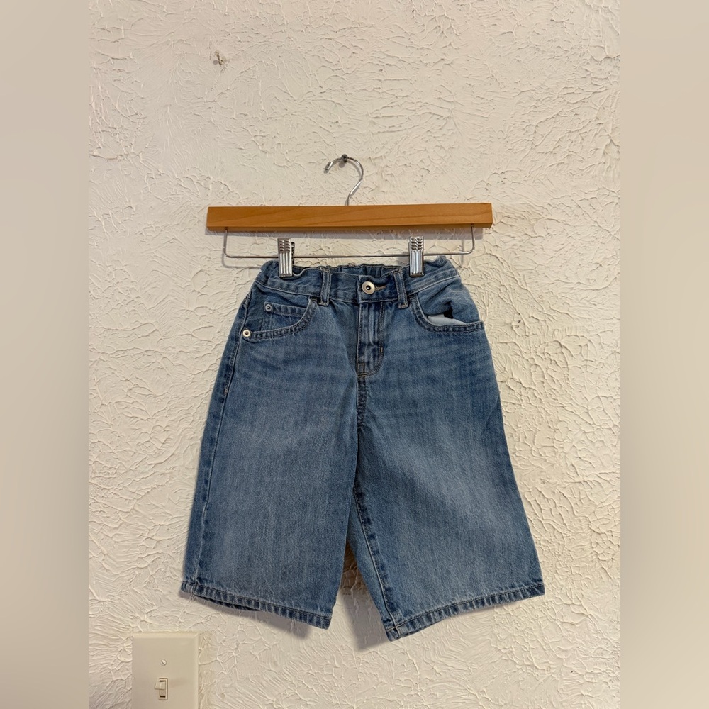 The Children’s Place Boys Denim Shorts Size 8 | Stretchy | Good Condition - Picture 1 of 2